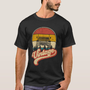 Retro Vintager Sonnenuntergang 4x4 Auto Aus der St T-Shirt