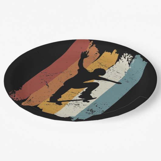 Retro-Vintages Skateboard Pappteller (Schrägansicht)