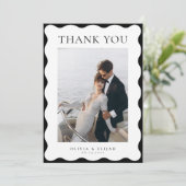 Retro Wavy Black and White Foto W Note Wedding Dankeskarte (Stehend Vorderseite)