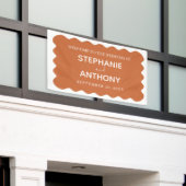 Retro Wavy Edge Terracotta Wedding Banner (Äußeres Gebäude)