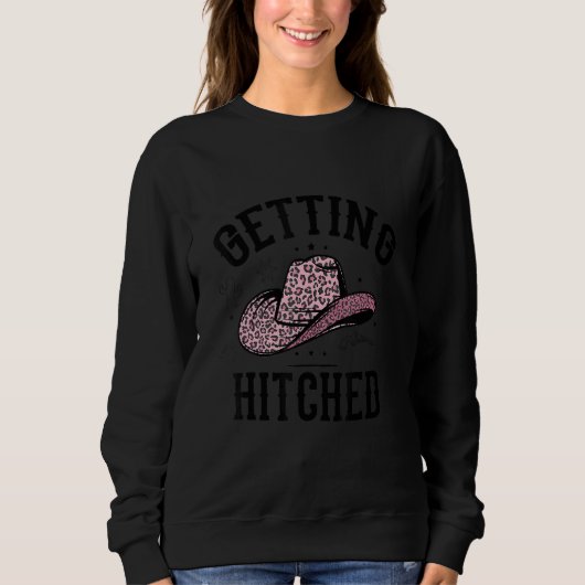 Retro Wavy Getting Hitched Getting Rowdy Bachelore Sweatshirt (Vorderseite)