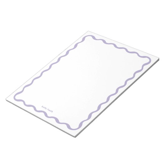 Retro Wavy Lavender Modernes Personalisiertes Gesc Notizblock (angewinkelt)