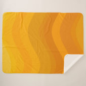 Retro Wavy Muster Warme erthy Tones Ästhetik Sherpadecke (Vorderseite (Horizontal))