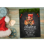 Retro Weihnachts-Filmabend Einladung<br><div class="desc">Retro Vintage Weihnachtsfilm Night Movie Party Movies Lights Kamera Aktion Geburtstag Einladung Holiday Movie Party Garland Ornaments Filmregisseur Vorsitz Popcorn Einladung</div>