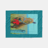 Retro Weihnachtspferd mit Rotem Bogen Fleecedecke (Vorderseite (Horizontal))