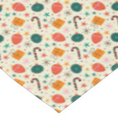 Retro Weihnachtsschmuck und Geschenkmuster Tischdecke (Schrägansicht)