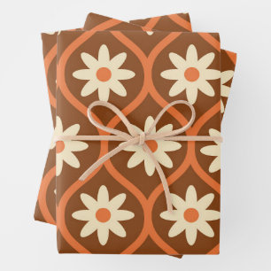 Retro weiße Blumen auf braunem Vintage-Ogee Geschenkpapier Set