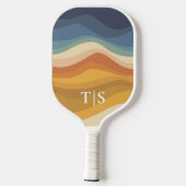 Retro-Welliges-Sonnenuntergangs-Monogramm-Initiale Pickleball Schläger (Rückseite)