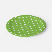 Retro White Polka Punkte auf grün Pappteller (Schrägansicht)