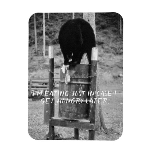Retro Wild Black Bear Trash Scavenging Garbage Magnet (Vertikal)