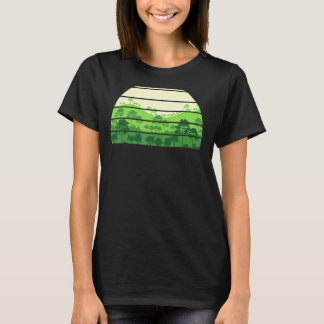 Retro Wildlife Trees Outdoor Forest T-Shirt