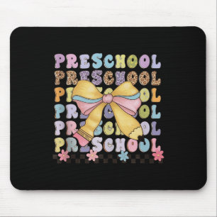 Retro Willkommen zurück in die Schule Lehrerjunge Mousepad