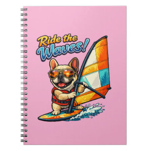 Retro-Windsurfen Frenchie Reitet auf den Wellen Notizblock