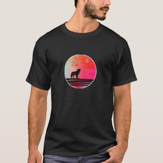 Retro Wolf Howling Moon T-Shirt (Vorderseite)