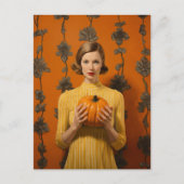 Retro Woman Holding Pumpkin Postkarte (Vorderseite)