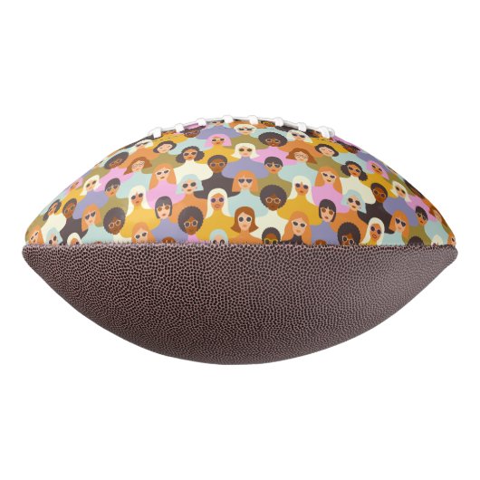 Retro Women of the World Pattern Football (Gedreht 90)