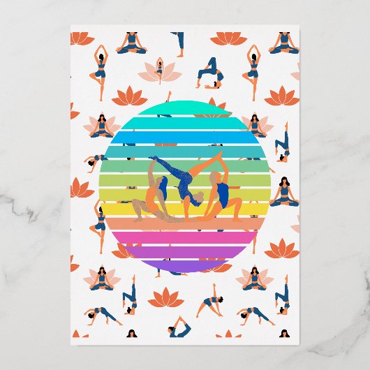Retro Yoga im dynamischen Fluss harmonischer Farbe Folieneinladung (Vorderseite)