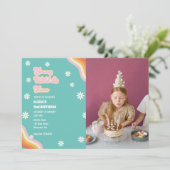 Retro Young Wild und Three Birthday Foto Einladung (Stehend Vorderseite)