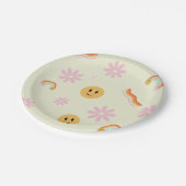 Retro Young Wild und Three Birthday Pappteller (Schrägansicht)