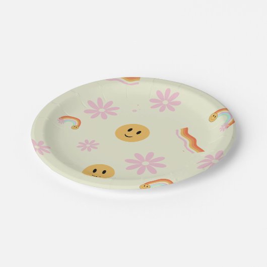 Retro Young Wild und Three Birthday Pappteller (Schrägansicht)