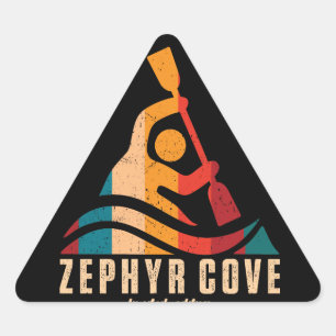 Retro Zephyr Cove Kayaking Dreieckiger Aufkleber