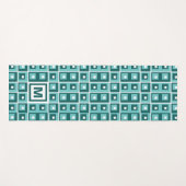 Retroblau geometrisches Quadratmuster Monogramm Yogamatte (Vorderseite (Horizontal))