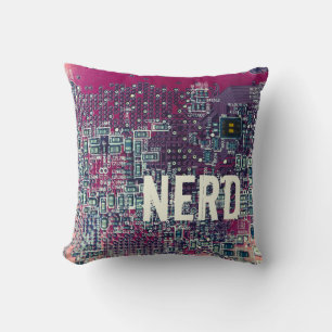 Retrodesign der roten Platine für Nerd Kissen