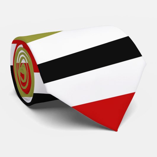 Retrostreifen schwarz, rot, olivgrün Krawatte (Gerollt)