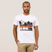 RetroSunsetBeach1 T-Shirt (Vorne ganz)