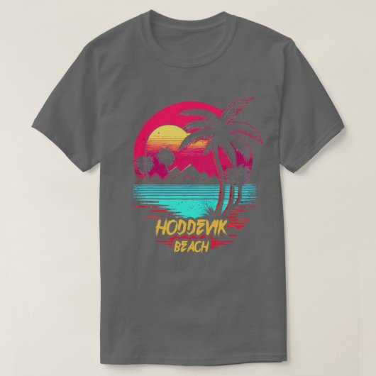 Retrowave Beach Hoddevik Beach T-Shirt (Design vorne)