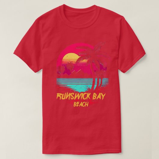 Retrowave Beach Runswick Bay Beach T-Shirt (Design vorne)