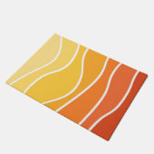 Retrowelle in Gelb und Orange Fußmatte (Schrägansicht)