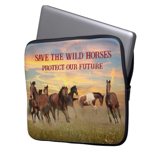Rett der Wildpferde Laptopschutzhülle (Vorderseite Links)
