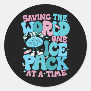 Rett des Welt-One-Ice-Packs bei Time-School-Kranke Runder Aufkleber