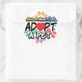 Rett einen Freund, der ein Tier Adoptiere Runder Aufkleber (Tasche)