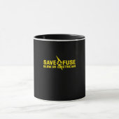 Rett einer Sicherung und eines elektrischen Funny Tasse (Zentrum)