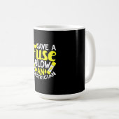 Rett einer Sicherung und eines elektrischen Gesche Kaffeetasse (VorderseiteRechts)