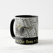 Rett unsere Bienen - Bier auf Wicker-Stuhl Tasse (Vorderseite Links)