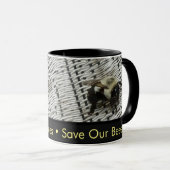 Rett unsere Bienen - Bier auf Wicker-Stuhl Tasse (VorderseiteRechts)