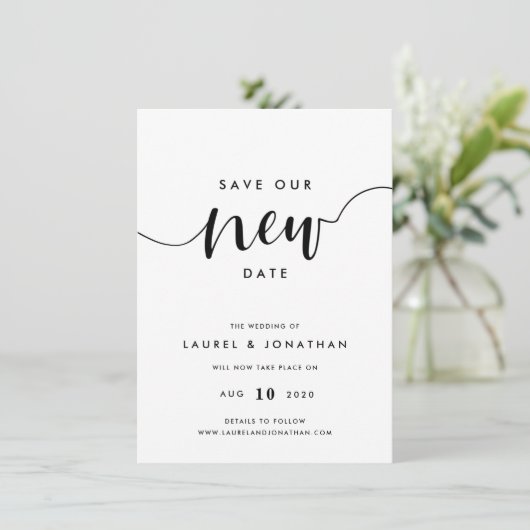 Rett unseren neuen Termin Hochzeitaufschub Save The Date (Stehend Vorderseite)