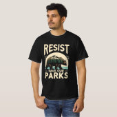 Rett unseren Parks Resist Bär Umweltaktivismus T-Shirt (Vorne ganz)