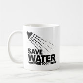 RETT WASSER. DUSCHE ZUSAMMEN. KAFFEETASSE (Links)