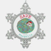 Rettend Pangoline gefährdet Tiergrün Schneeflocken Zinn-Ornament (Vorderseite)
