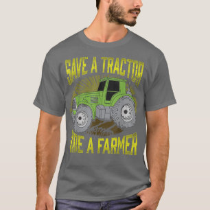 Rettetest eines Zugfahrzeugs auf einem Bauer T-Shirt