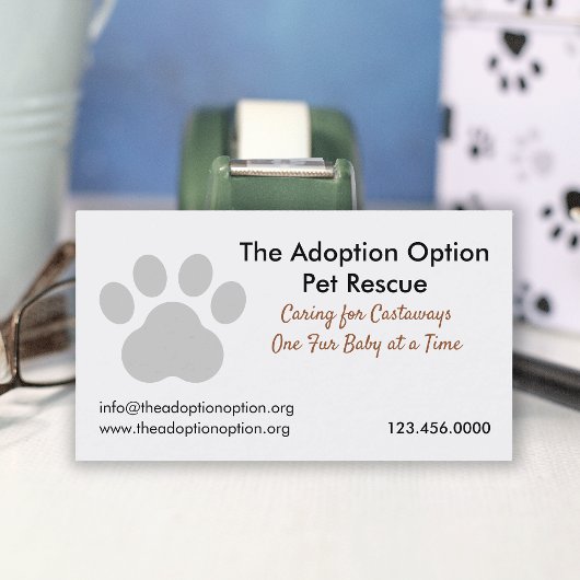 Rettung des weißen Hundes oder Veterinär Visitenkarte