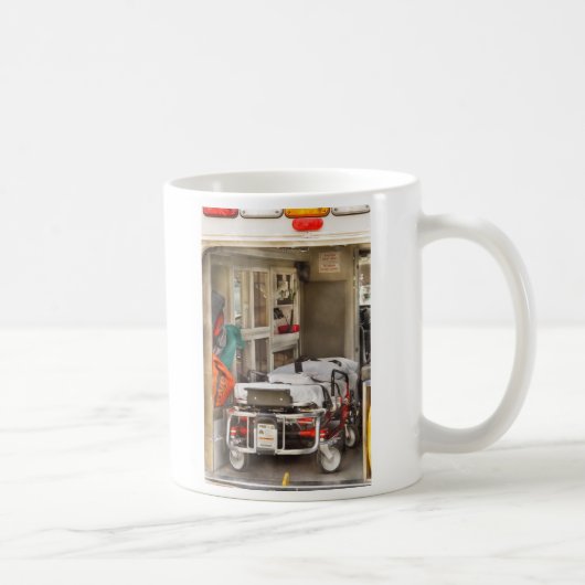 Rettung - Im Ambulanz Kaffeetasse (Rechts)