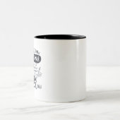 Rettungs-Texte-Tasse Zweifarbige Tasse (Mittel)