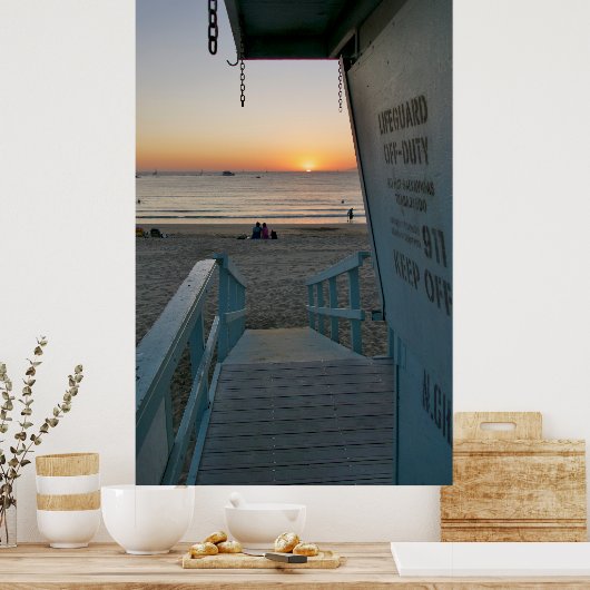 Rettungsschwimmer Turm bei Sonnenuntergang Poster (Küche)