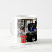 Reue der Wähler Kaffeetasse (Vorderseite Links)