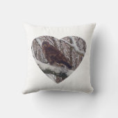 Reversible Buzzard auf der Schneebrücke im Herzen Kissen (Rückseite)